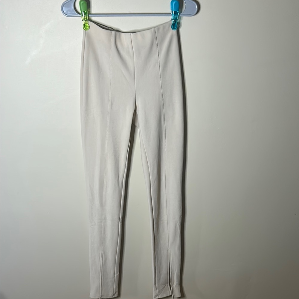 Cream High-Waisted Leggings